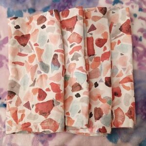 💜 3/$15💜Set Of 4 Dinner Napkins in Pretty Terrazzo Print, 18"×18"💜